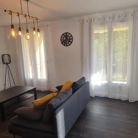 LE GRAND MÉAS superbe appartement au calme Pierrelatte Extérieur photo