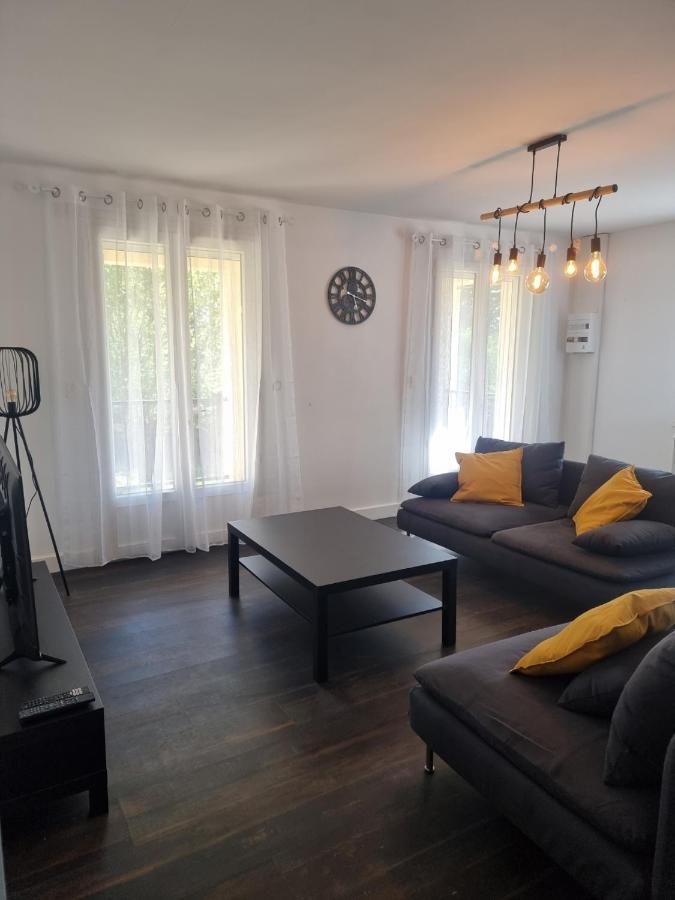 Apartment Le Grand Meas Superbe Au Calme Pierrelatte